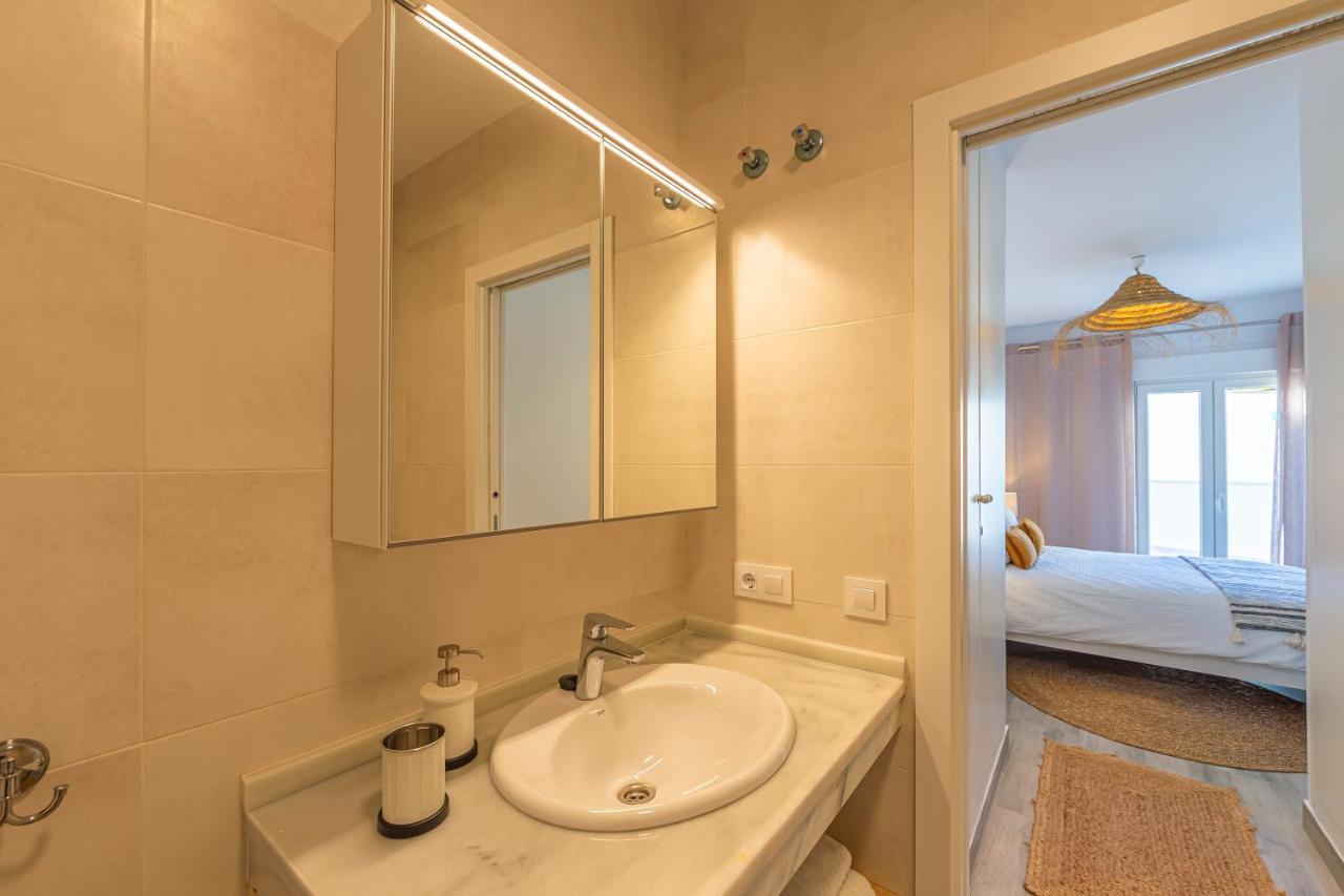 Jardin, Piscina Y Fibra Optica - Simplytarifa Apartment Exterior foto
